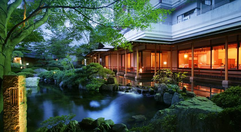 Visitez l’onsen à Tokyo.