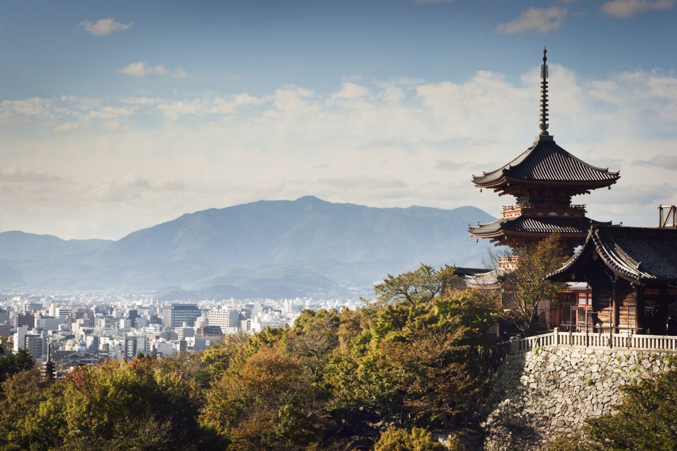 日本を訪れるのに最適な時期はいつですか？