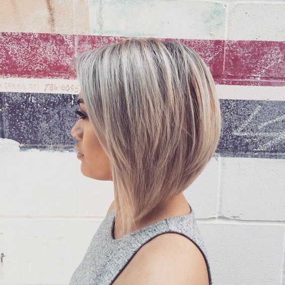 12 Low-Maintenance Textured Bob for 2024 5